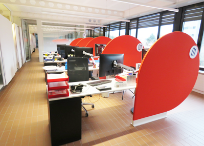 Equipamiento de la agencia integral de empleo y formación 'Iturrondo'