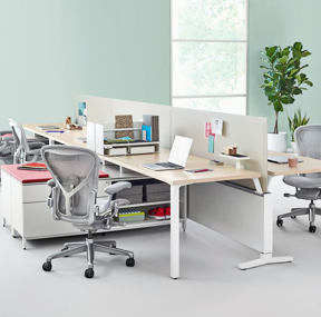 La icónica silla de oficina Aeron de Herman Miller, ahora más sostenible
