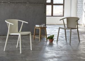 Silla con brazos Steely de Estilo Mobiliario