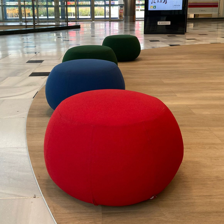 Nuevo proyecto ESTILO: mobiliario de las áreas de descanso de Centro Comercial Berceo de Logroño