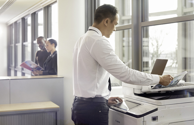 Automatiza los procesos y ahorra tiempo con el escaneado avanzado con Filing Assist de Canon